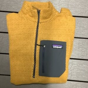 Patagonia Womans Mustard Zip-Up Sweater